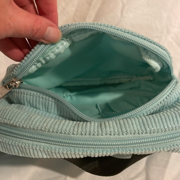 Ivory Ella Corduroy Belt Bag-NWOT - Picture 4 of 7